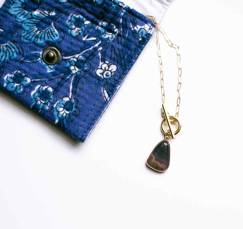 Handcrafted Kentucky Agate Venus Necklace