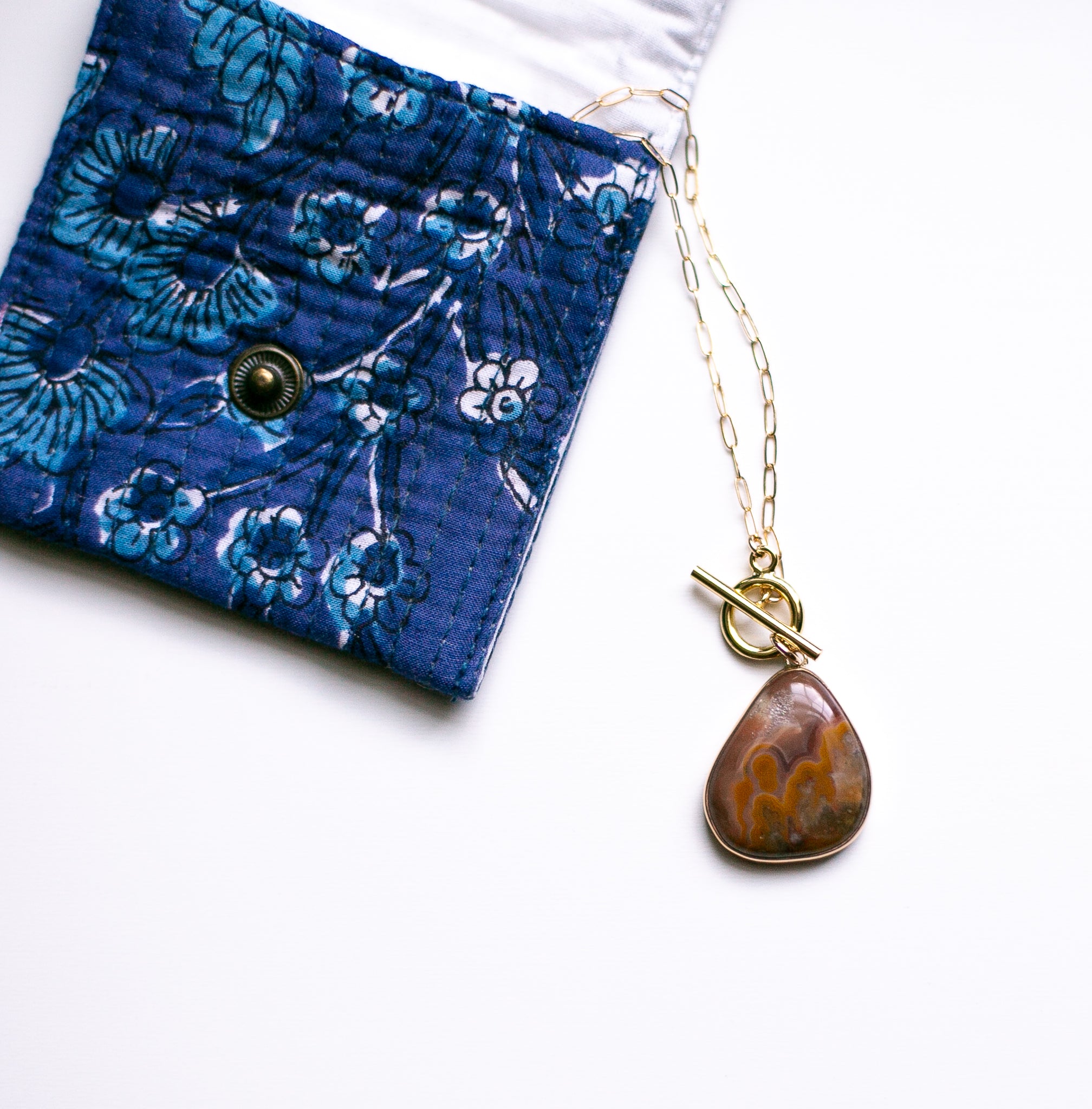 Handcrafted Kentucky Agate Necklace