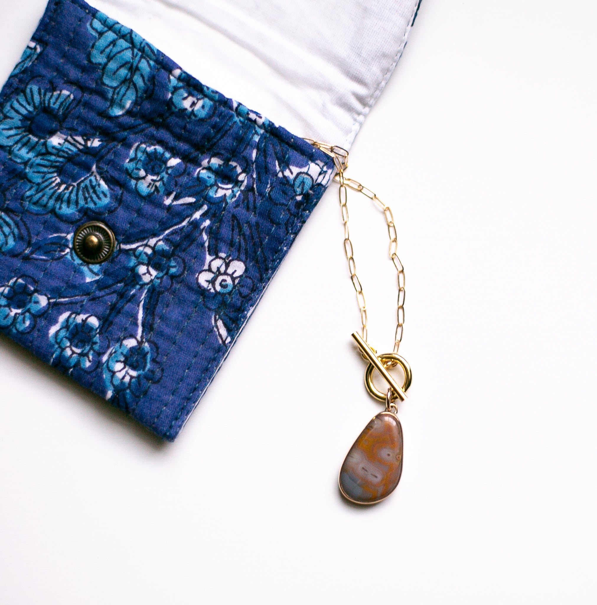 Handcrafted Kentucky Agate Necklace